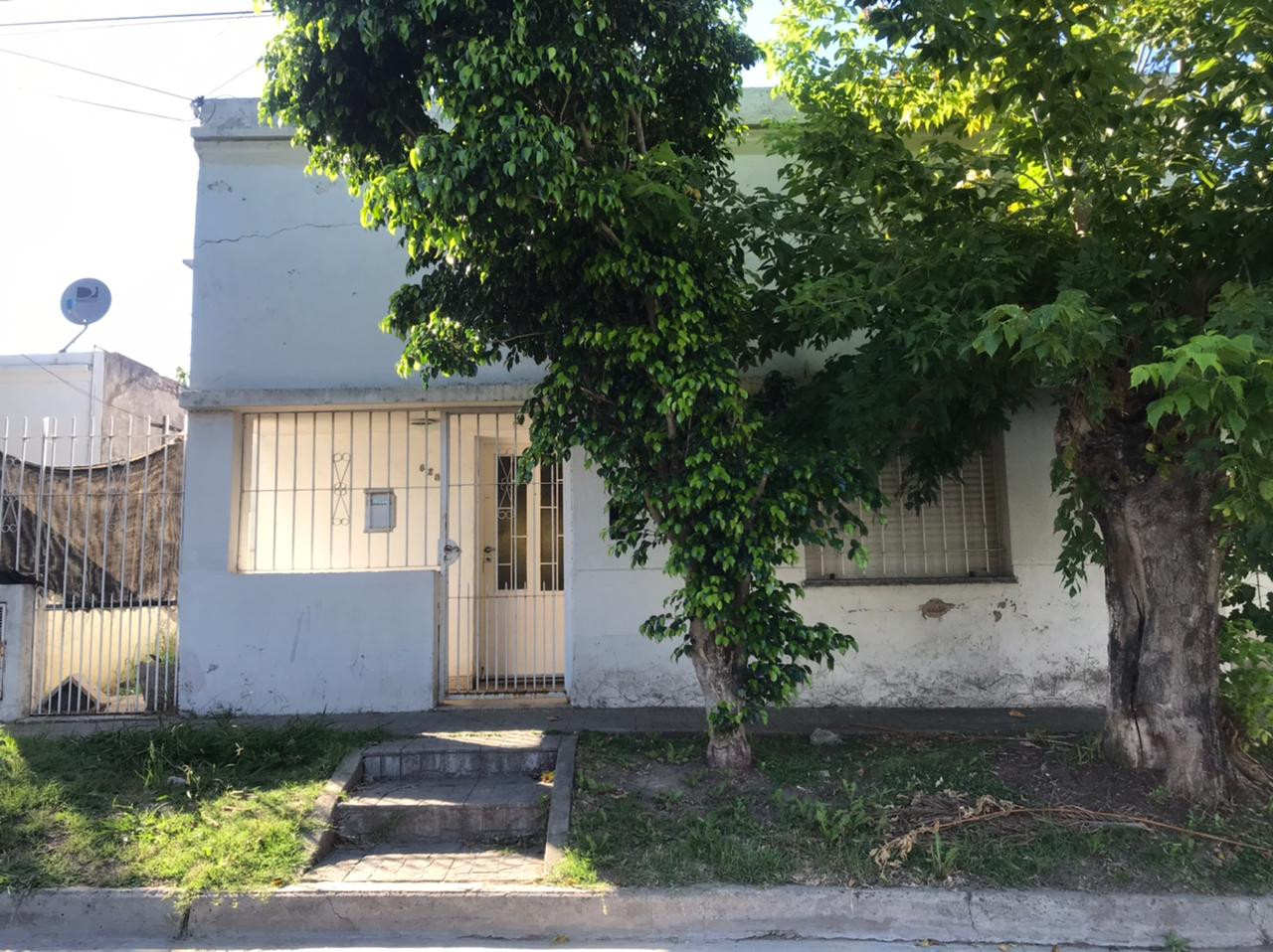 Venta casa en 81 e/ 7 y 8